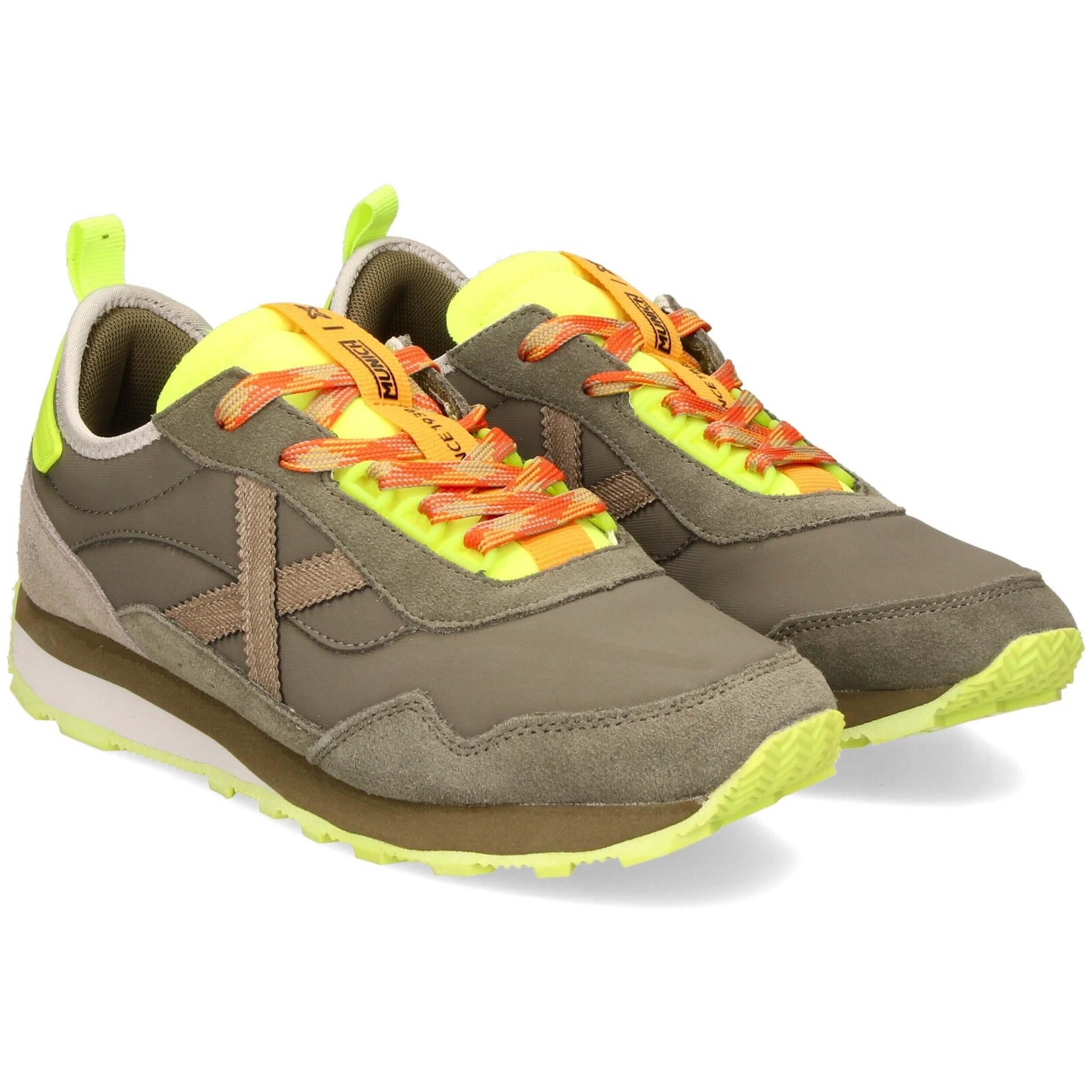 Zapatillas Munich modelo 8901046 para hombre 2/4