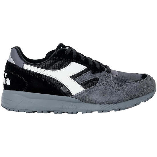 Scarpe Diadora modello 501179800200 per uomini