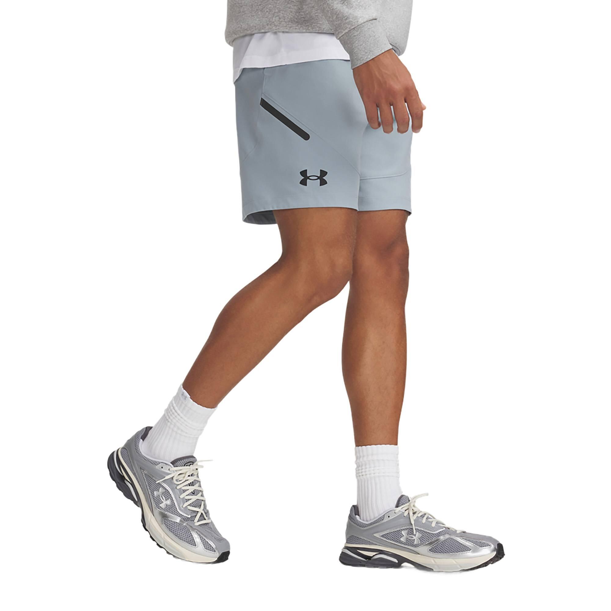 UNDER ARMOUR picture