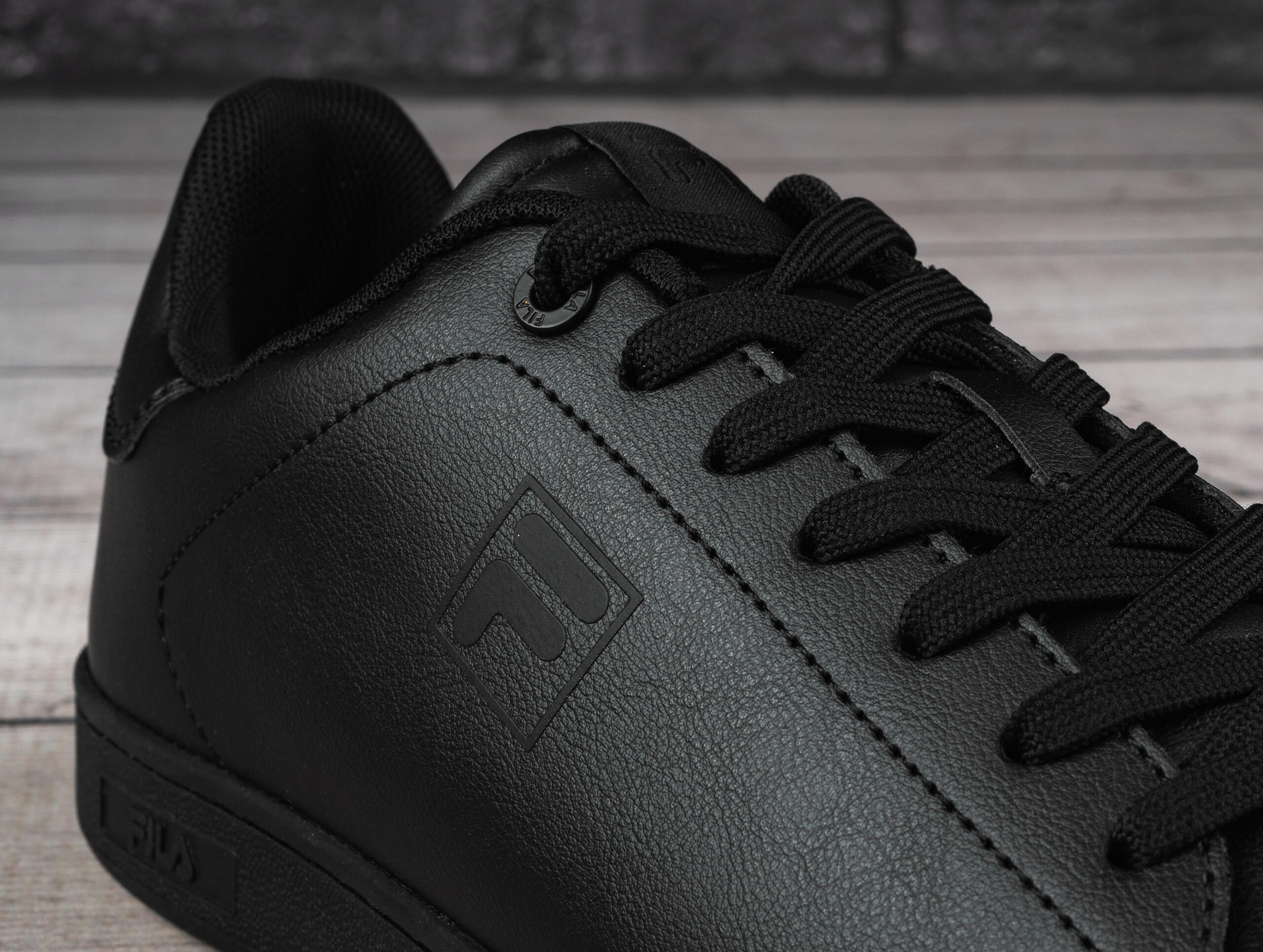 Fila COURTBAY Herren Sneaker Freizeitschuhe Turnschuhe FFM0365 Schwarz 7/7