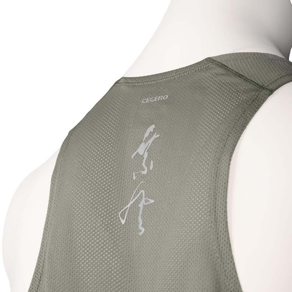 賢*じ様 【Mサイズ】charbon running VEST NEW! ON Running Men's Weather Vest Lightweight Weatherproof