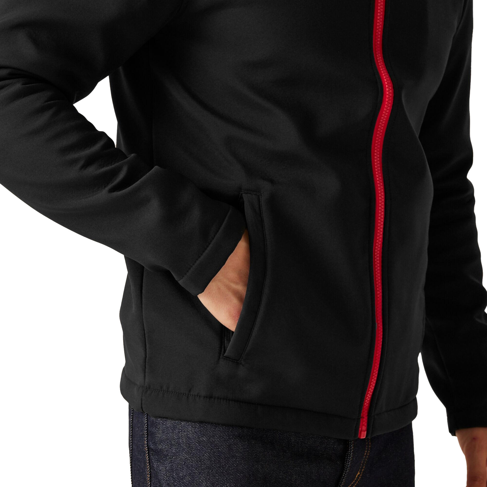 Giacca Soft Shell Uomo Regatta Ablaze Printable Nero Rosso Classico 3/5