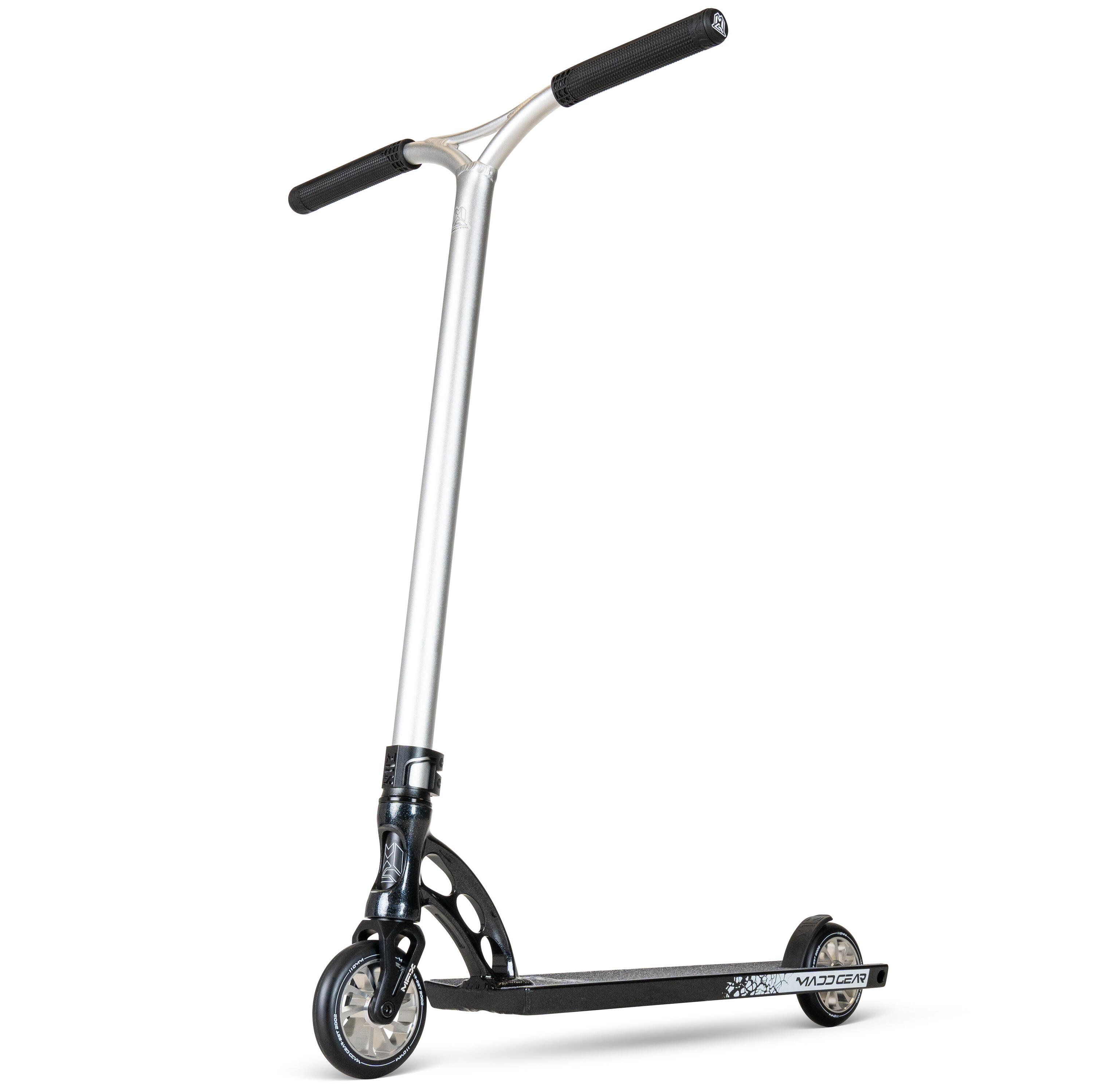 MADD GEAR PRO Freestyle Scooter  MGO 550  Jet Black