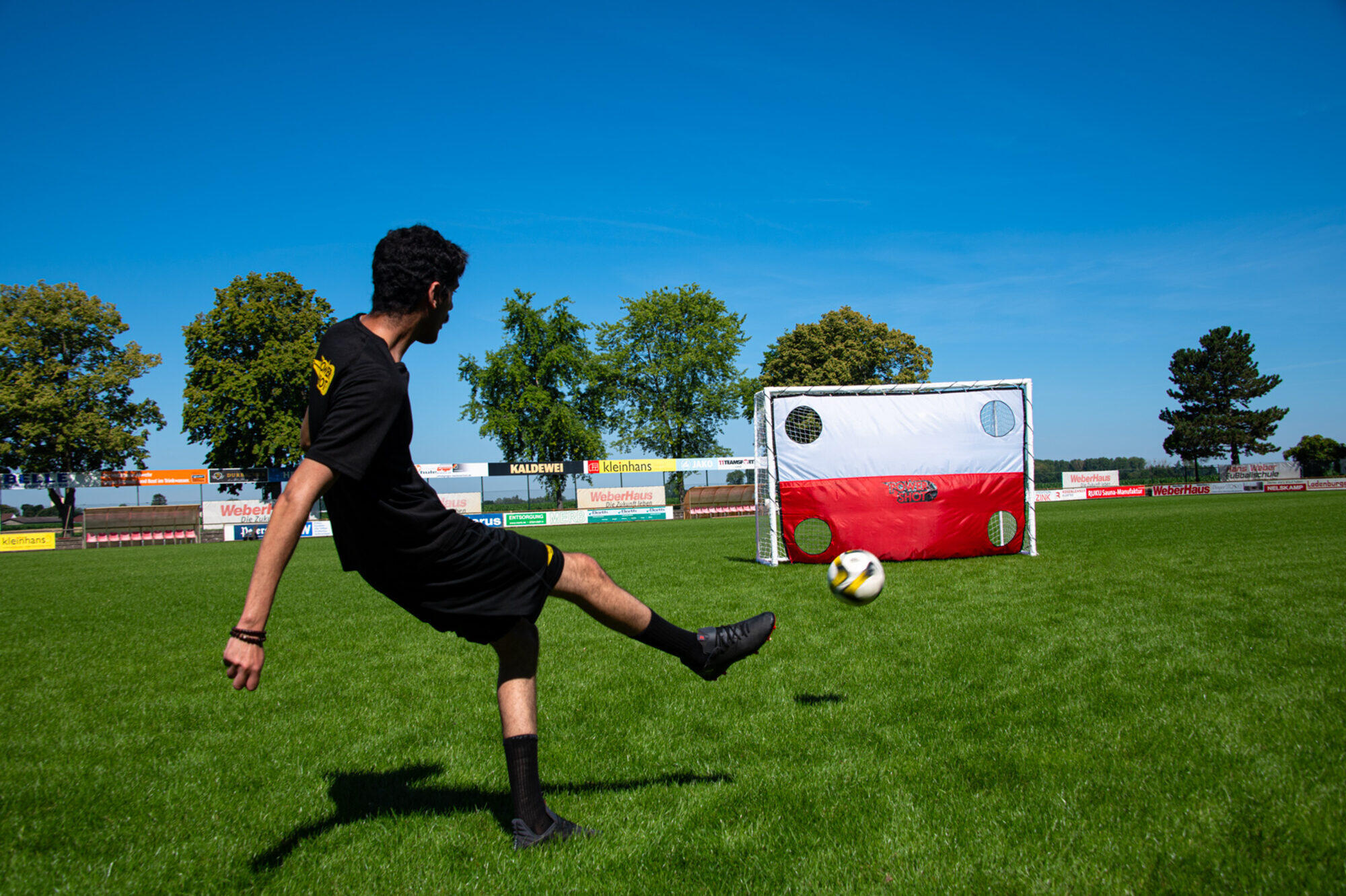 Porta da calcio STADIUM 3 x 2 m + parete di tiro polacca 4/7