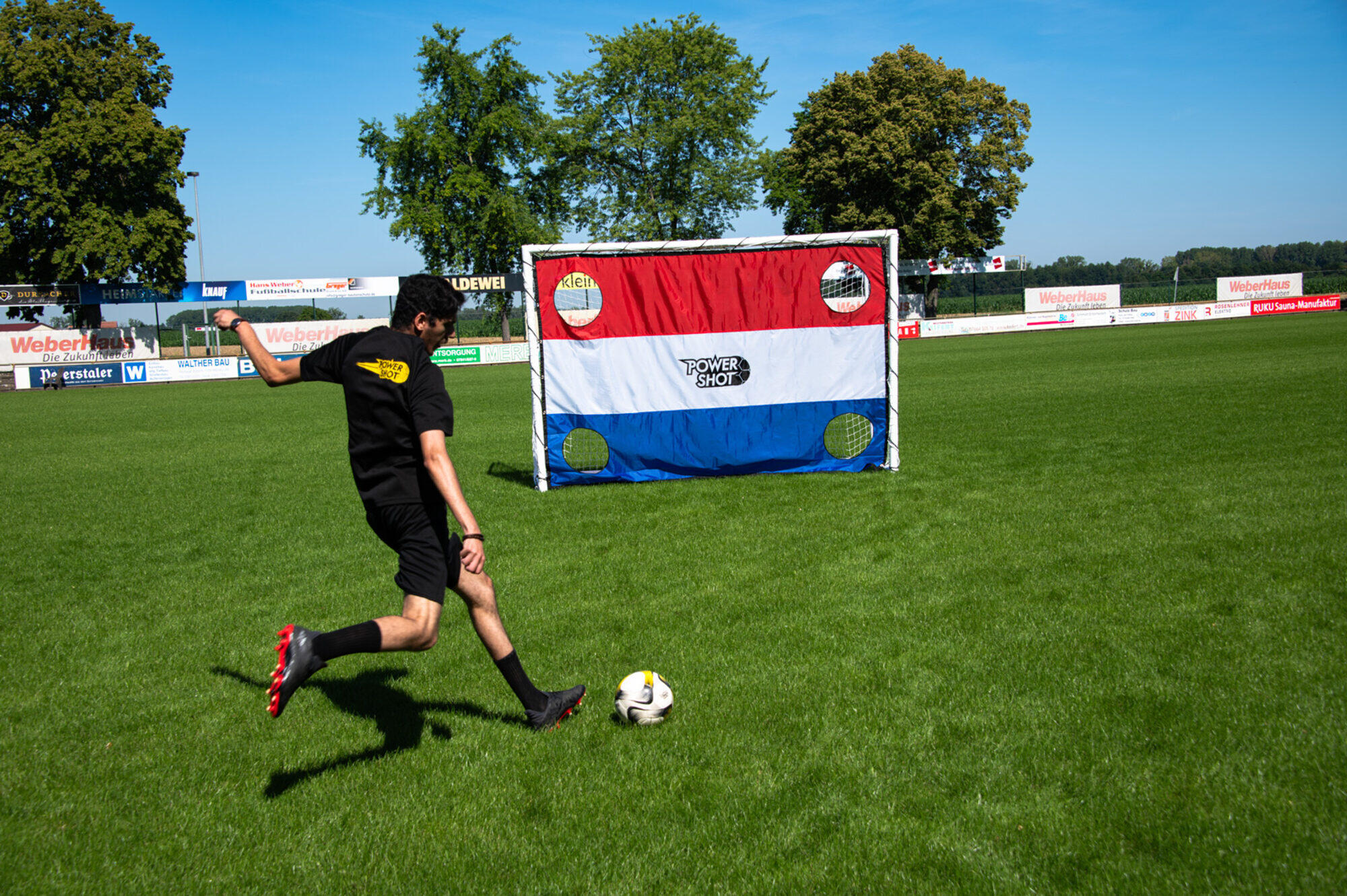 Porta da calcio STADIUM 3 x 2 m + parete di tiro olandese 7/7