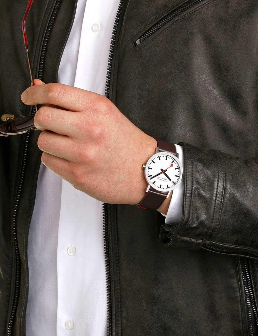 Montre Homme Mondaine A660.30360.11SBGV, Quartz, 40mm, 3ATM 3/5