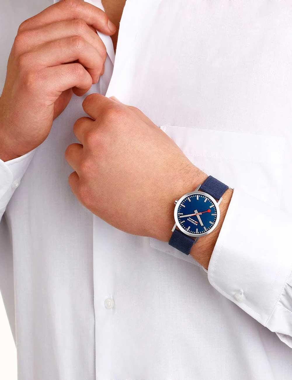 Montre Homme Mondaine A660.30360.40SBD, Quartz, 40mm, 3ATM 3/5