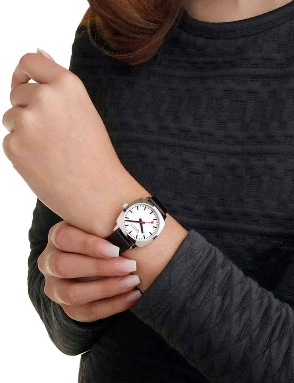 Damenuhr Mondaine MSL.31110.LBV, Quartz, 31mm, 5ATM 5/5