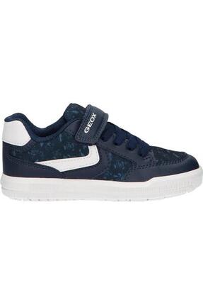 Baskets Geox Modèle J Arzach Boy Couleur Bleu