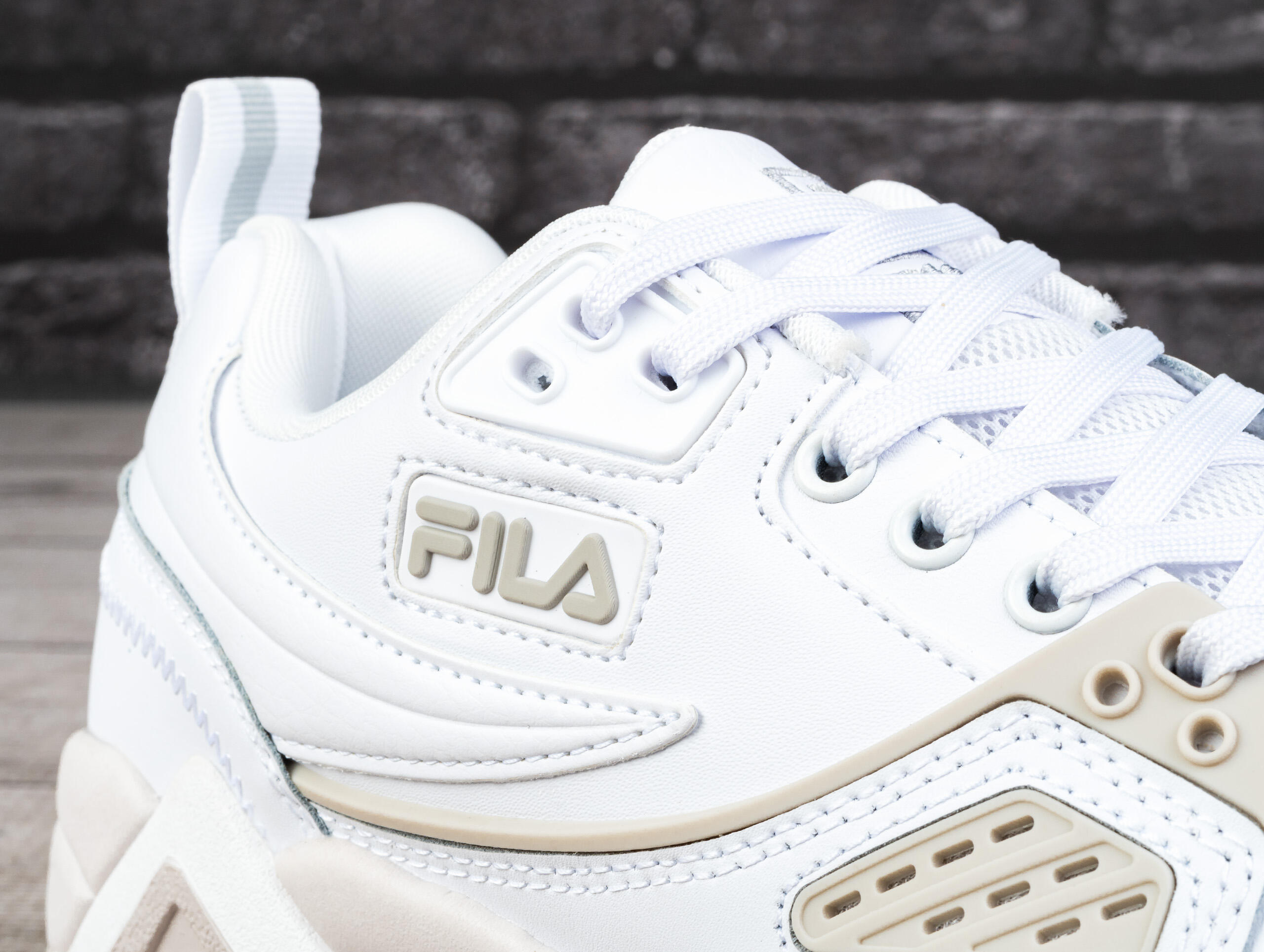 Baskets Fila Modèle Ffm0214 Fila Casim Couleur Blanc 7/7