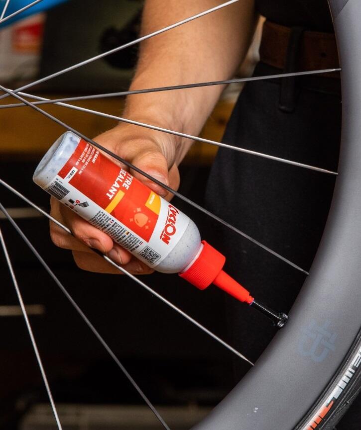 Scellant de pneus cyclon (125 ml 2/2
