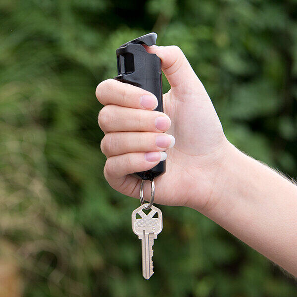 Spray autoaparare cu piper sub forma de breloc Sabre 15 g