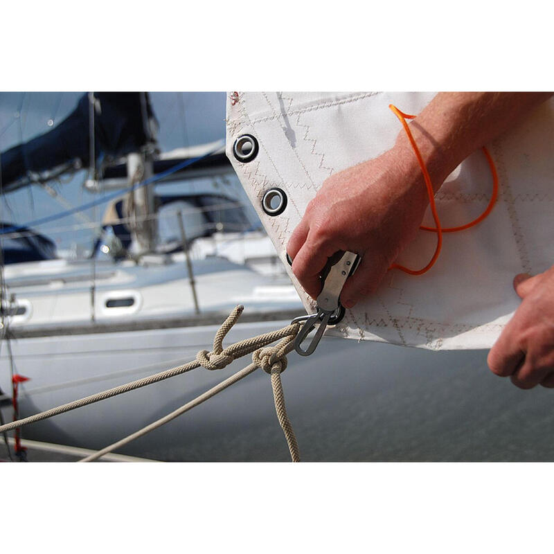 Briceag marinar Baladeo Bering