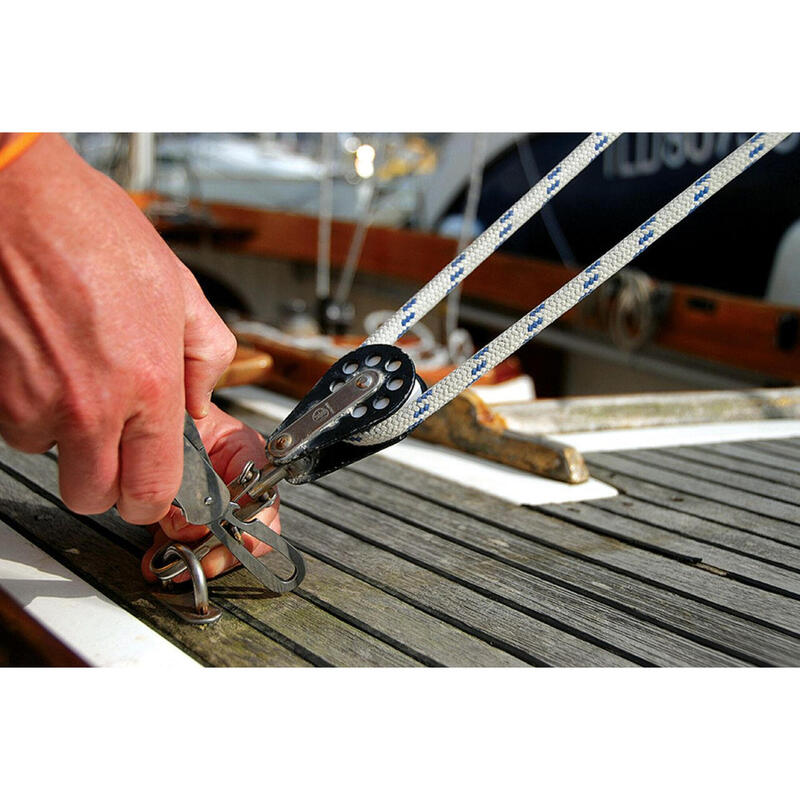 Briceag marinar Baladeo Bering