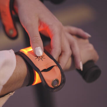 Superbikero Duo 2 fiets LED armband jes met 1 geïntegreerde achteruitkijkspiegel 4/7