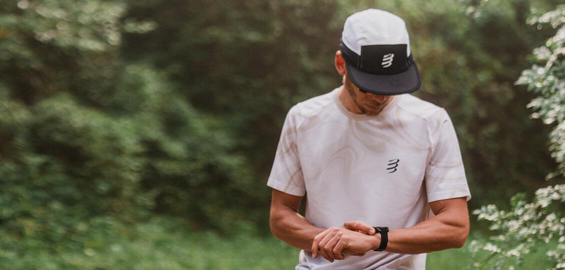 Compressport Unisex's 5 Panel Light Cap - White/Black