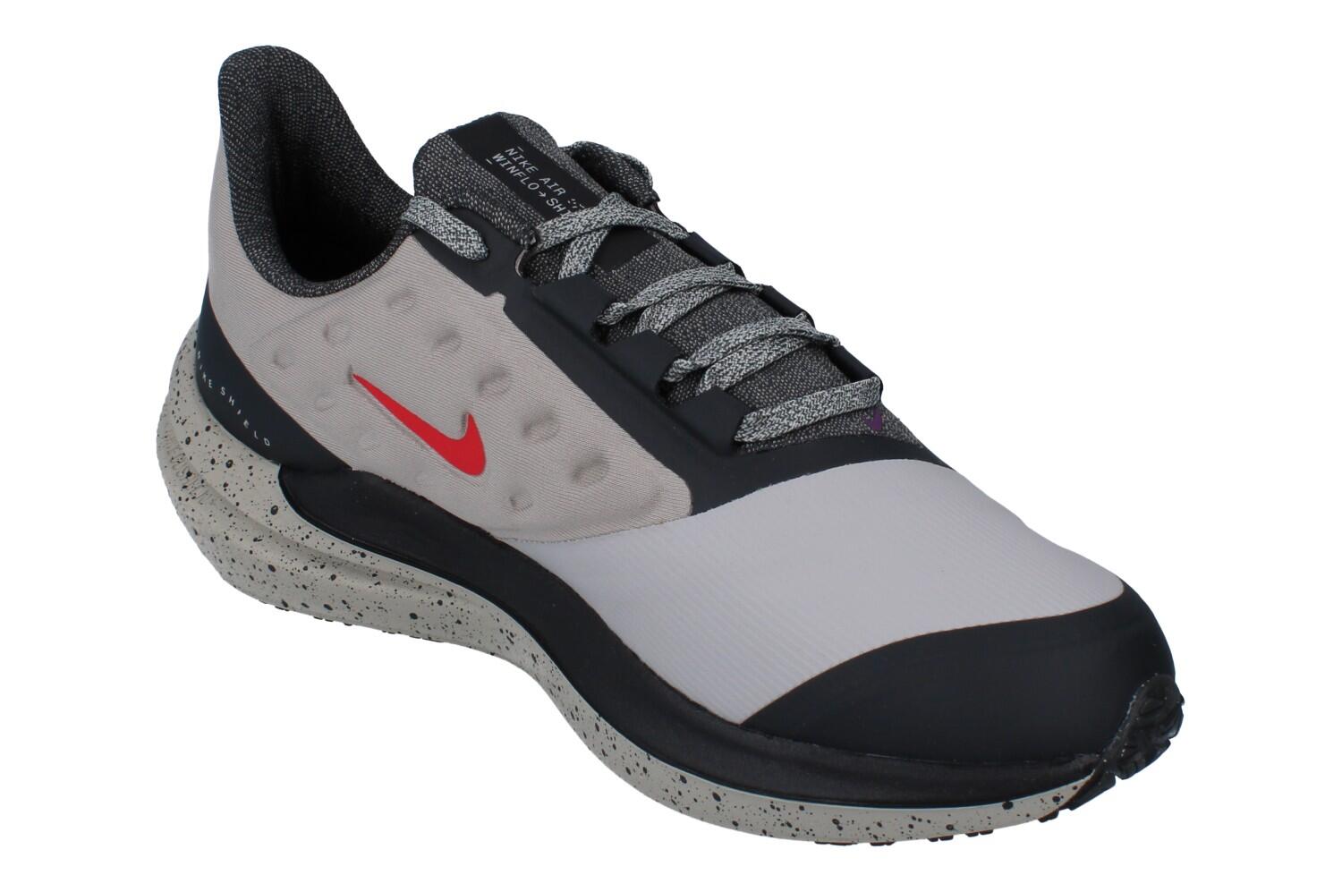 Nike Air Winflo Shield Womens 4/5