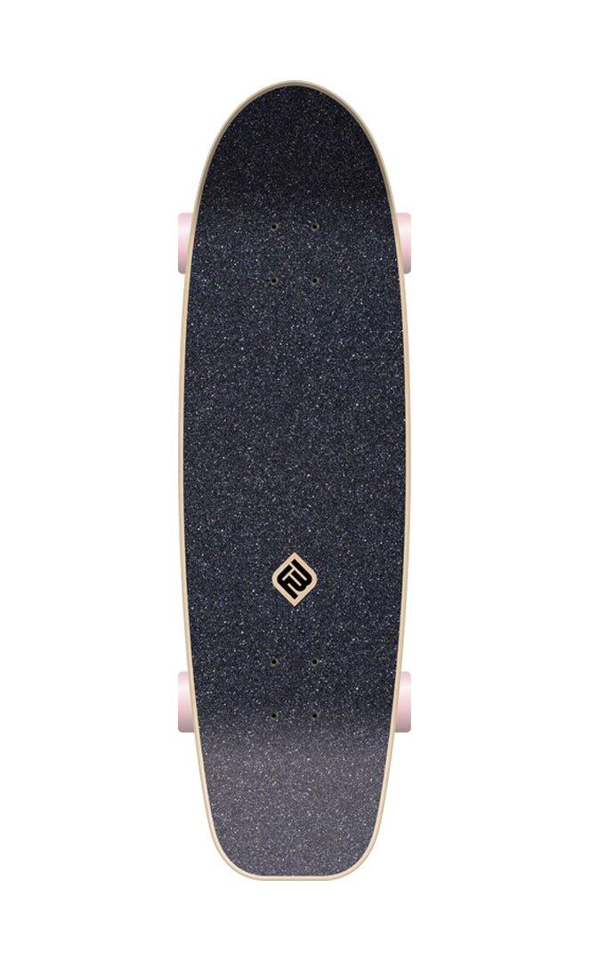 Doberman 31 - Skateboard Street 3/4