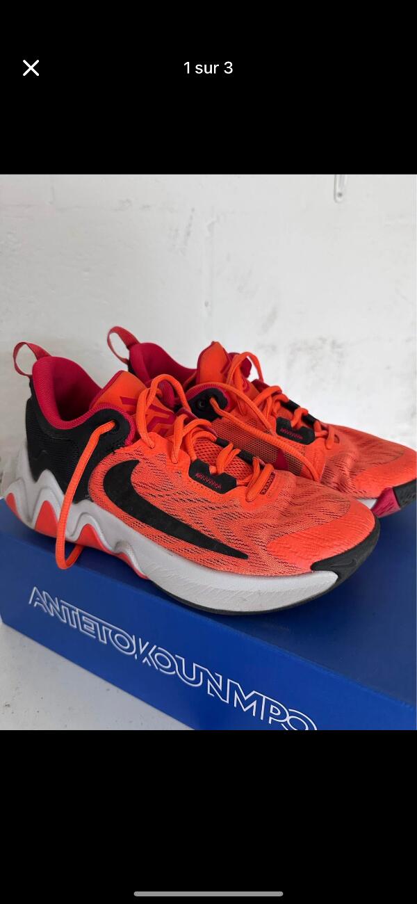 NIKE picture