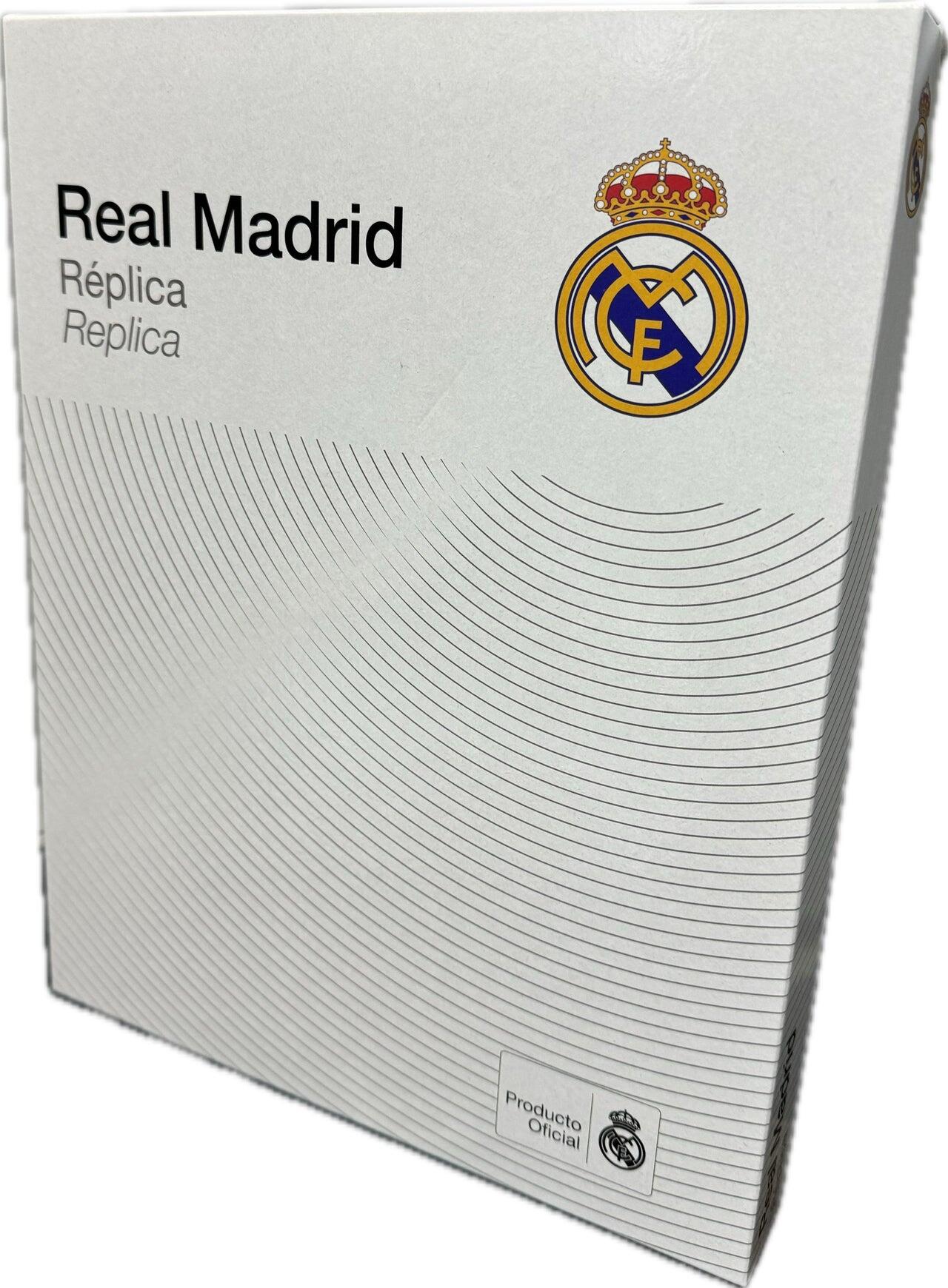 Real Madrid Junior Away Vini Jr. 2024/25 Replica Kit ( Vinícius Júnior ) 3/6