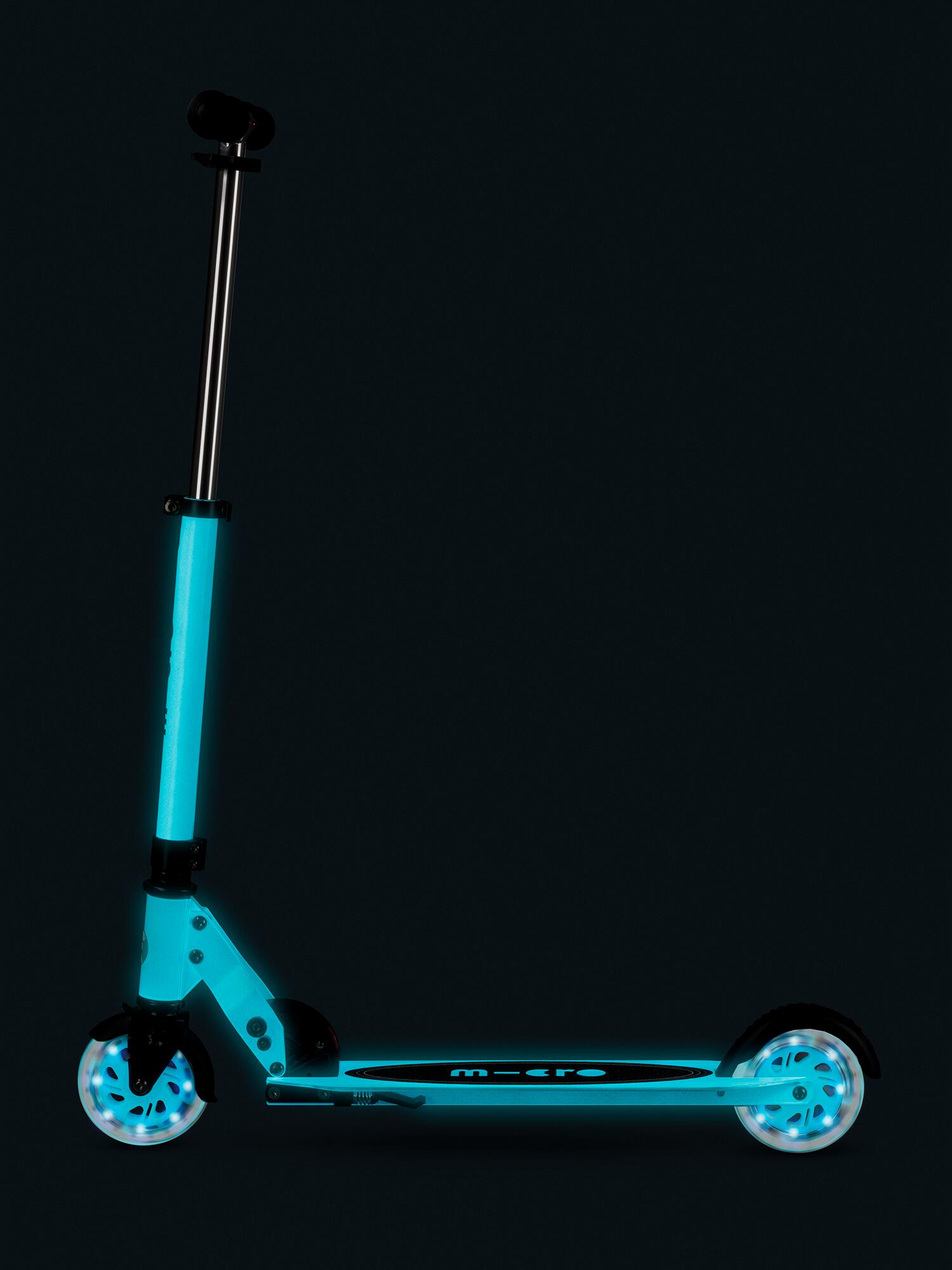Patinete Micro Sprite Glow LED blanco 6/7