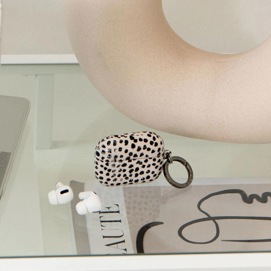 Burga - Bolsa para Airpods 5/4 (almond latte) 7/7