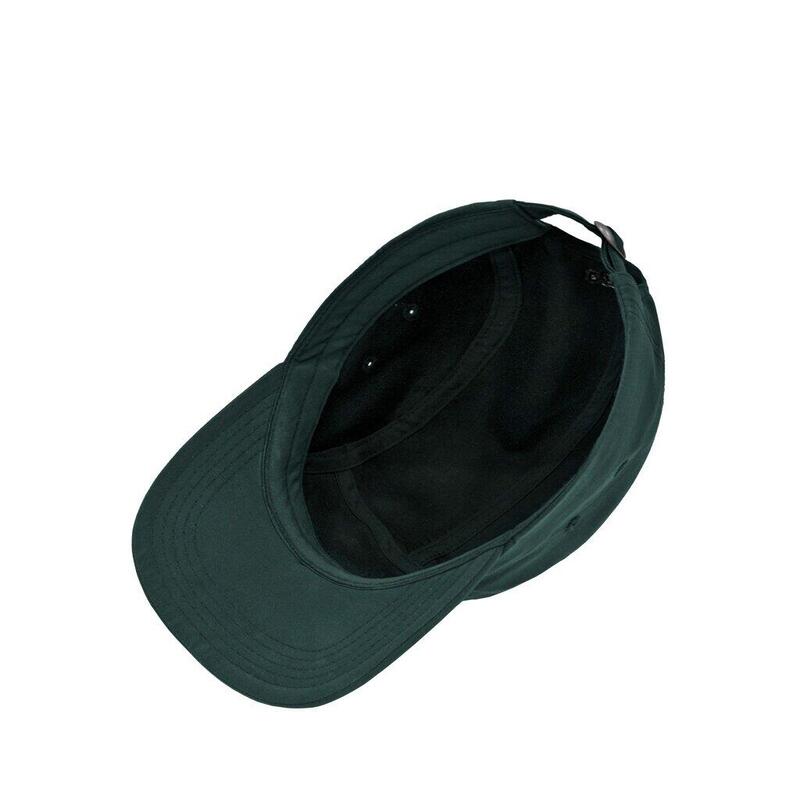 Turistický klobouk a kšiltovka