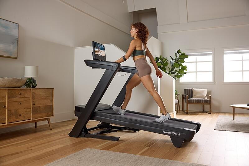 PACK Tapis de course Commercial 1750 + 1 an de coaching iFIT inclus 4/6