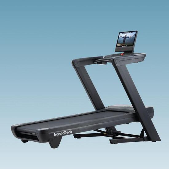 PACK Tapis de course Commercial 1750 + 1 an de coaching iFIT inclus