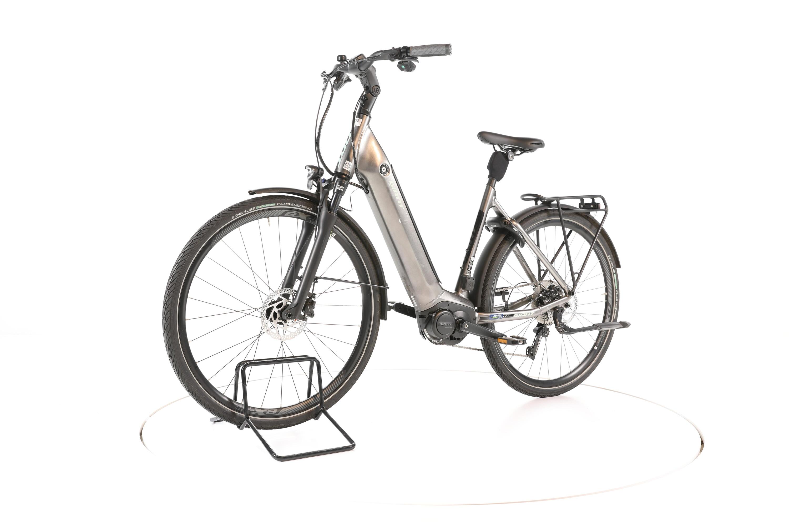 Refurbished - Giant Anytour E+ 2 Trekking E-Bike Lage instap 2021 - Goed 5/7