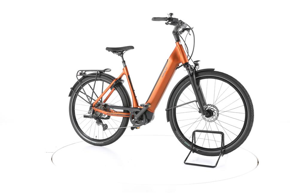 Second Life - Giant DailyTour E+ 2 D Trekking E-Bike Lage instap - Stan dobry