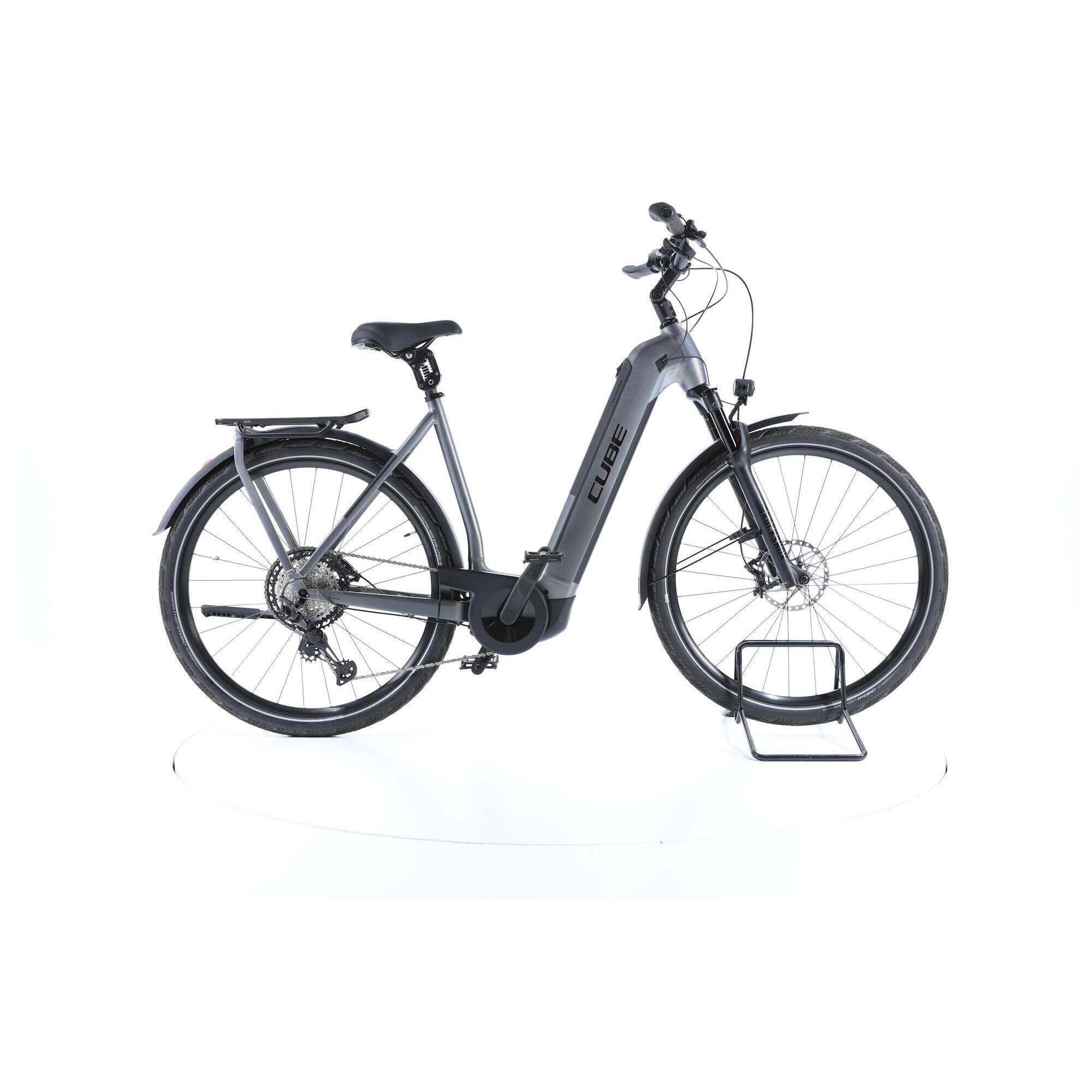 Second Life - Cube Kathmandu Hybrid SLT Trekking E-Bike Lage instap - Jak nowy