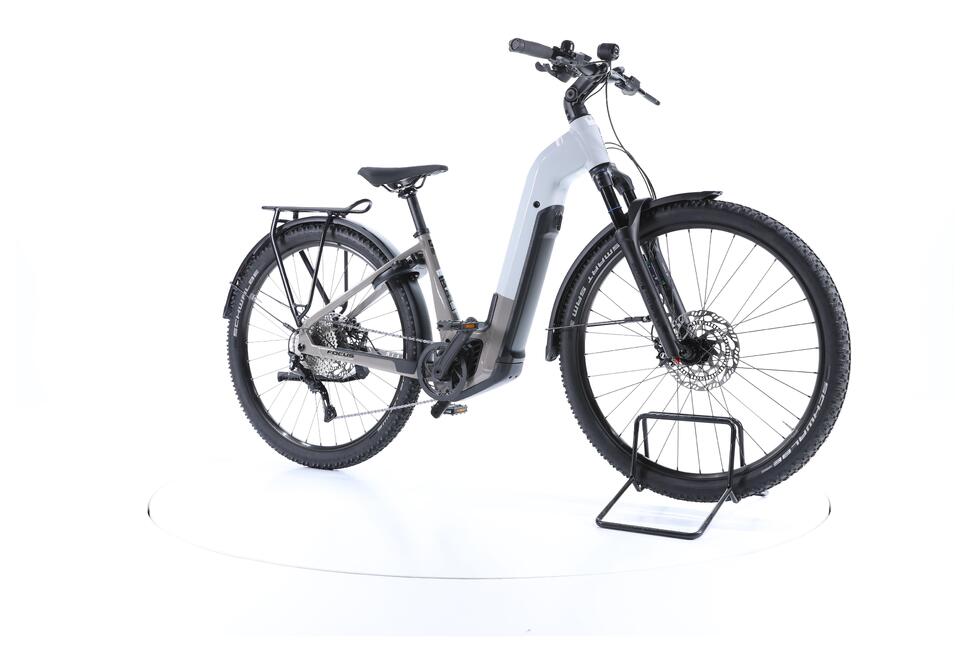 Second Life - Focus Planet² 6.8 ABS Trekking E-Bike Lage instap 2024 - Jak nowy