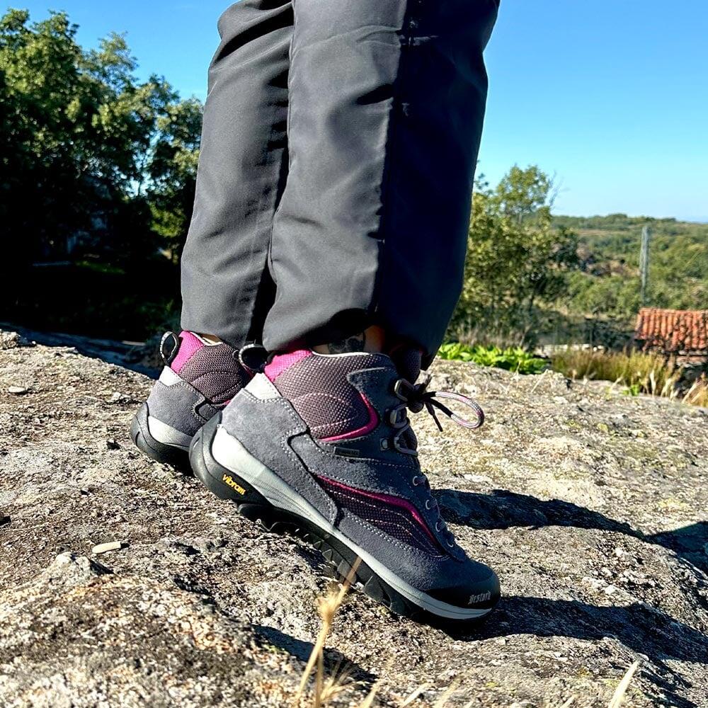 Botas de caminhada e trekking impermeáveis para mulher Bestard Aroa W Cinzento 2/6