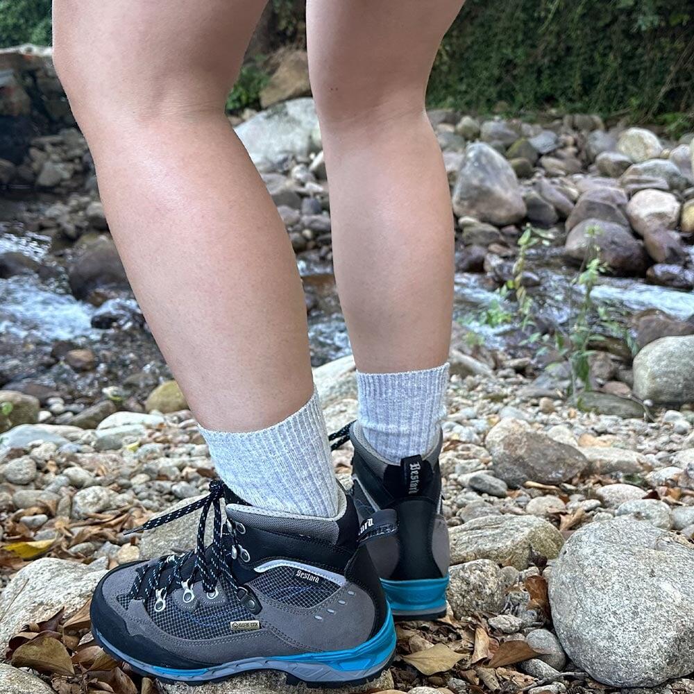 Bota de montanha impermeável para mulher Bestard TR Quantic Cinzento 2/5