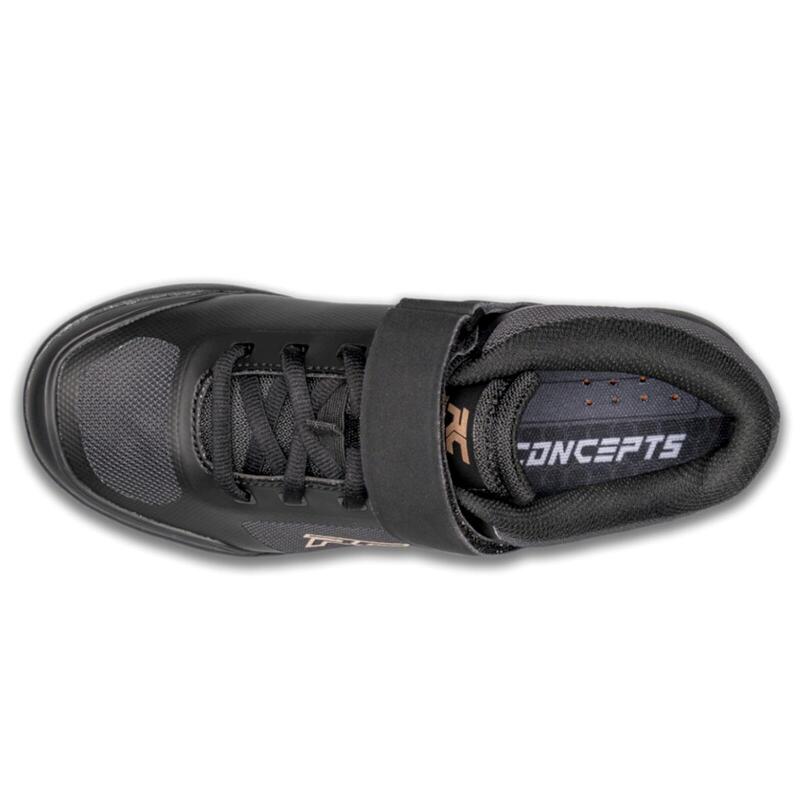 Chaussures Traverse pour femmes - Noir/Or