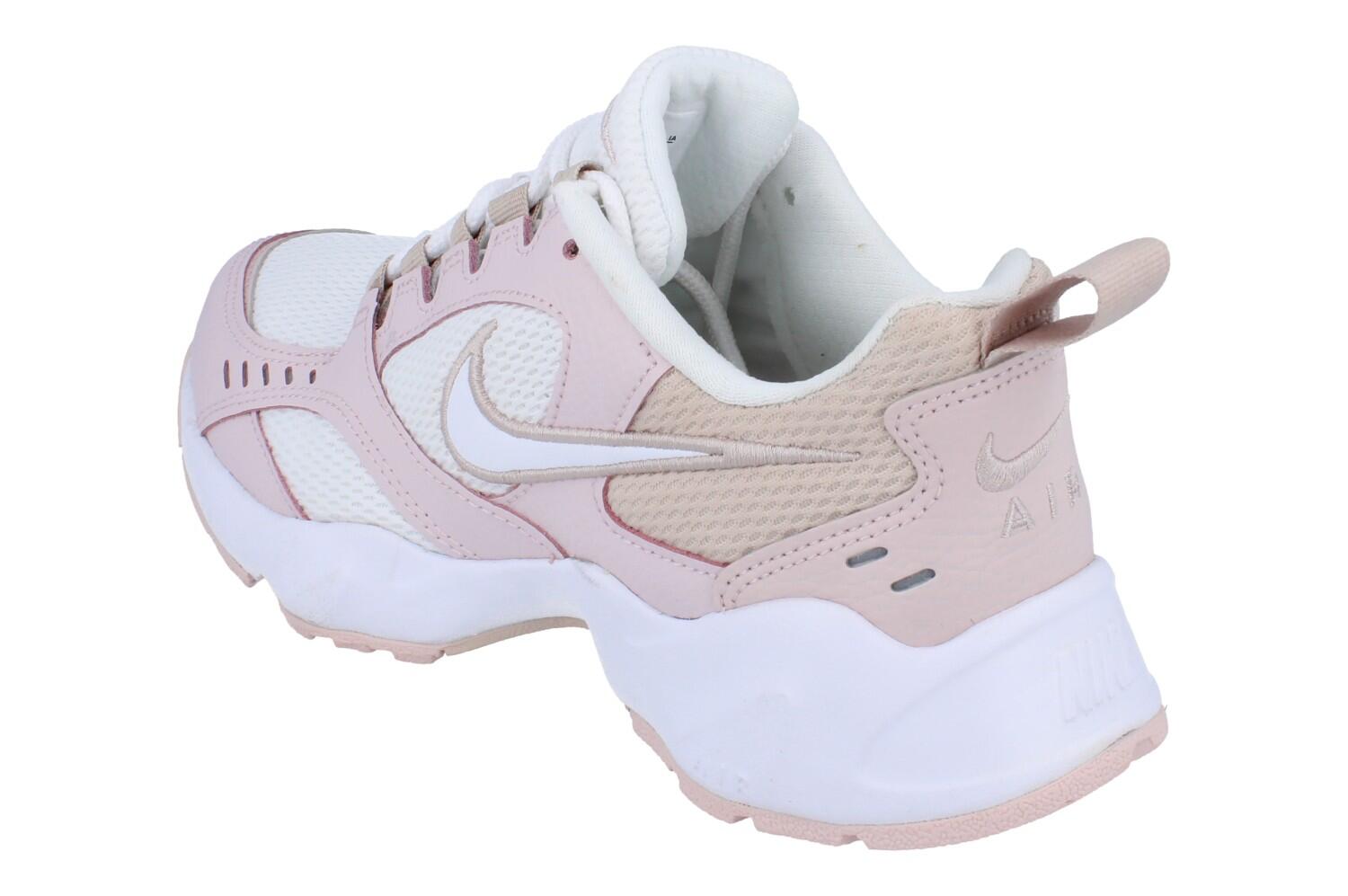 nike air heights trainers