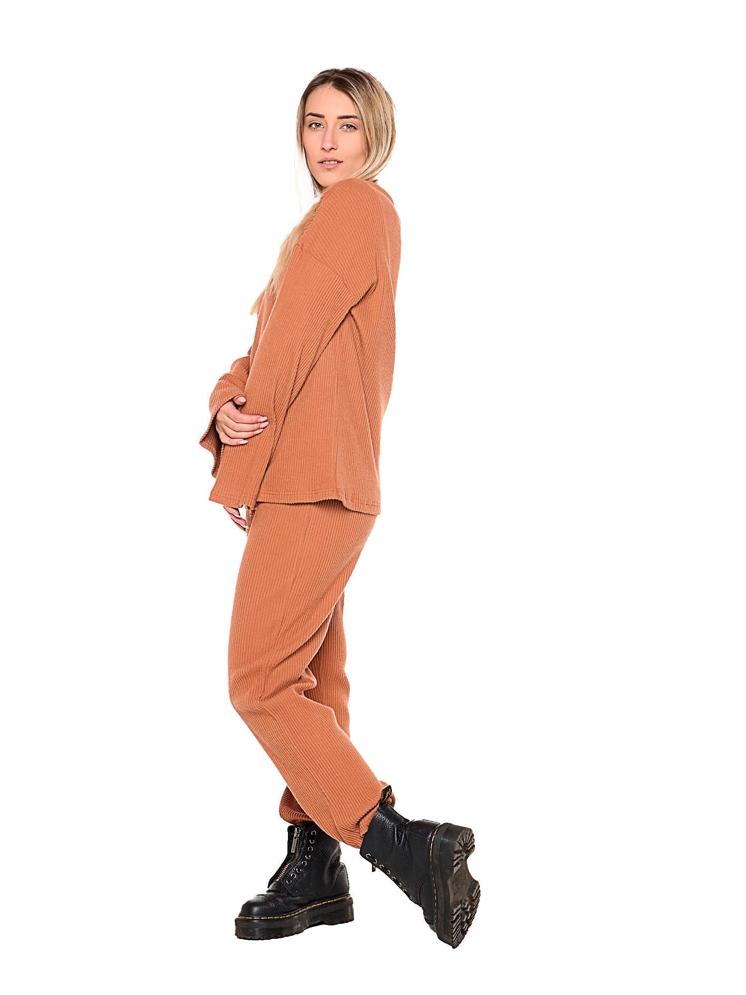 Bluzy damskie zimowe prążkowane "Relaxed"