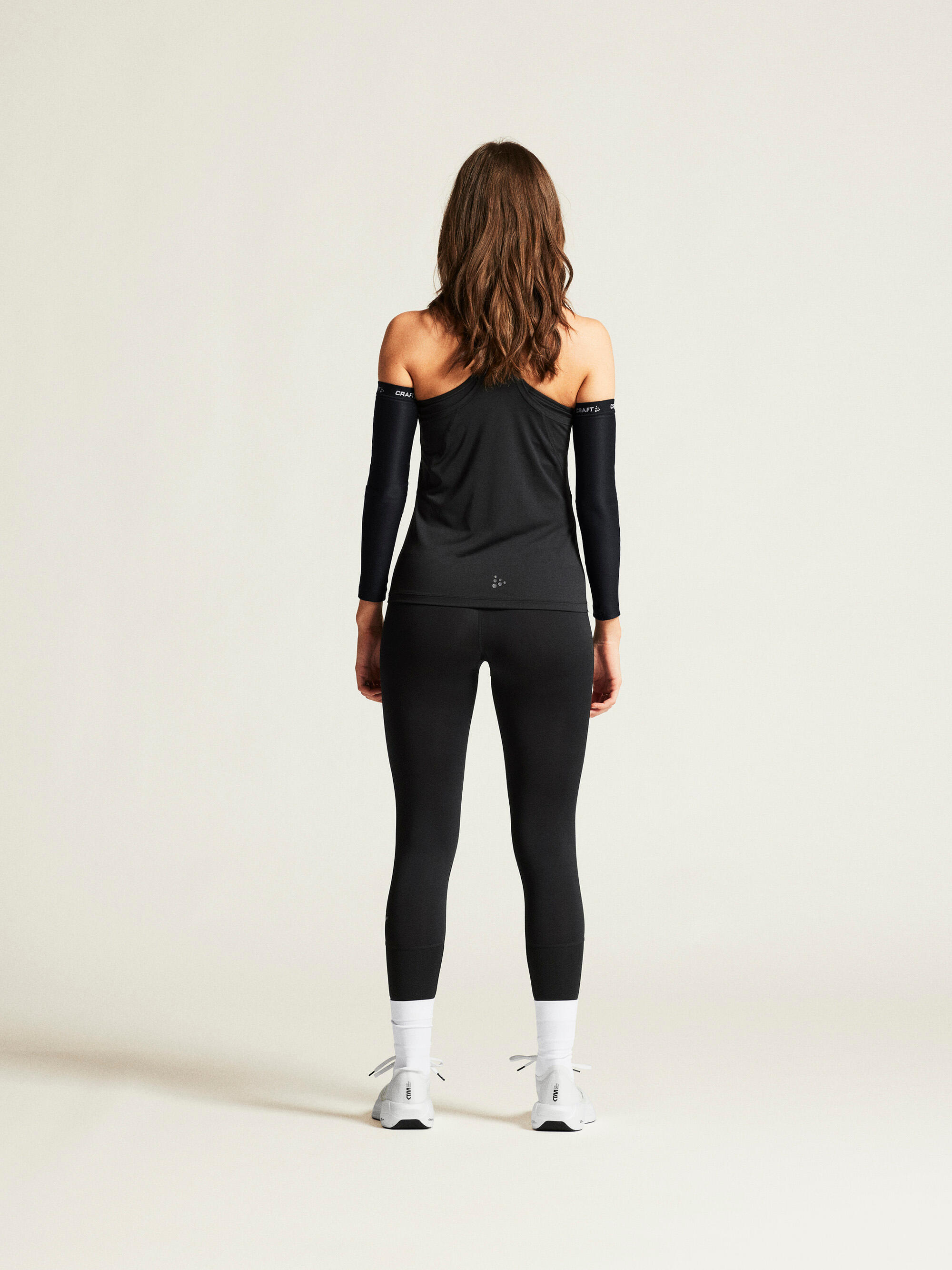 Adv Essence Womens Singlet 2/2