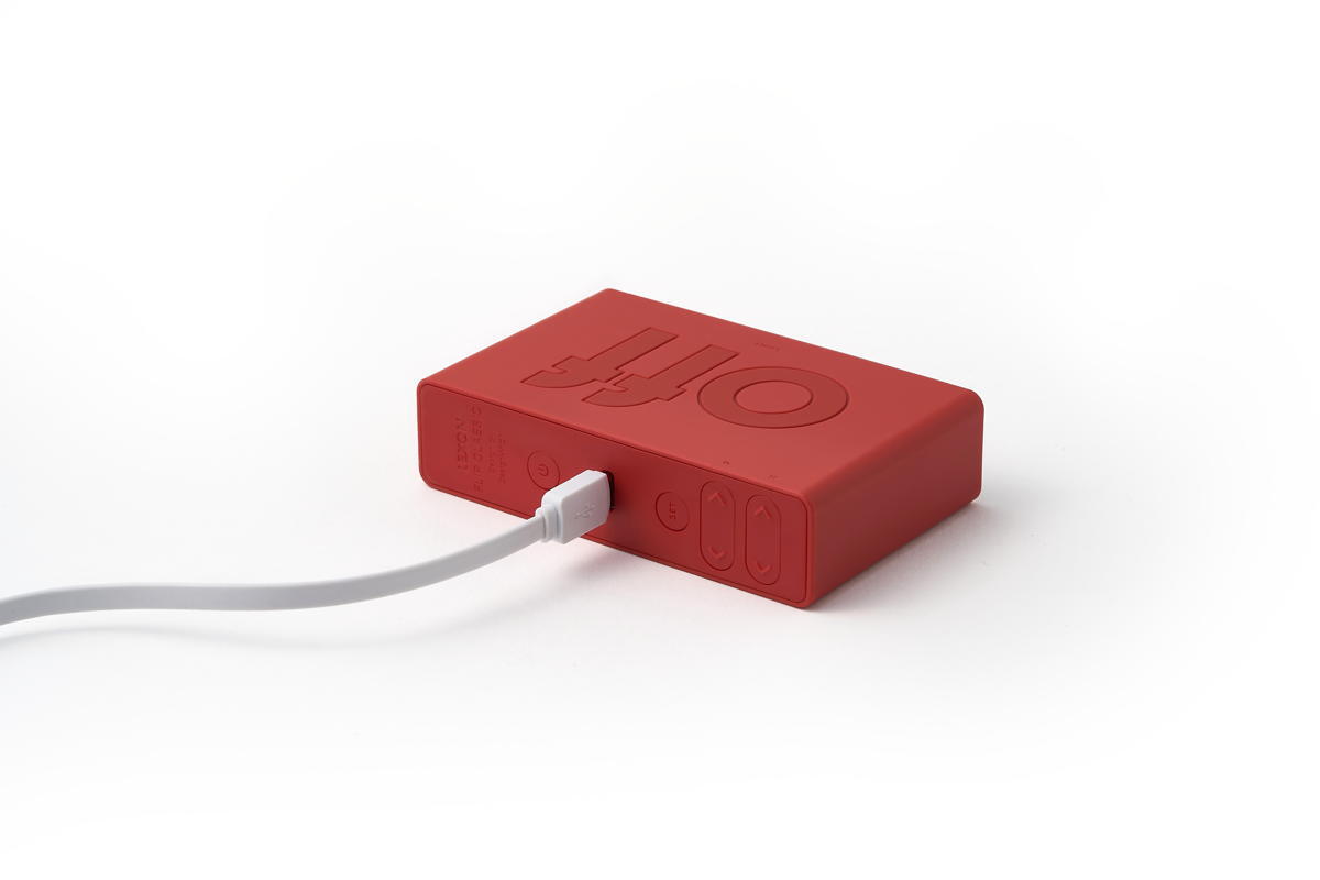 Despertador Lexon FLIP Classic vermelho 5/5