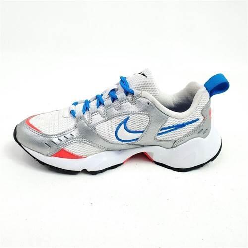 Damen universal Schuhe Nike Air Heights 2/3