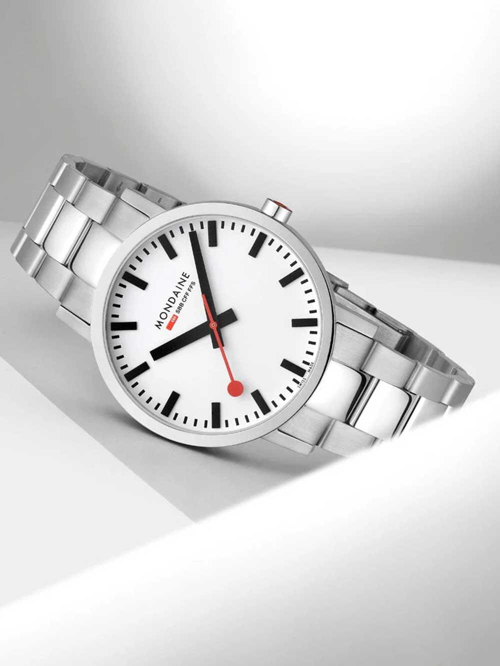 Mondaine A660.30360.11SBJ, Quartz, 40mm, 5ATM 3/5