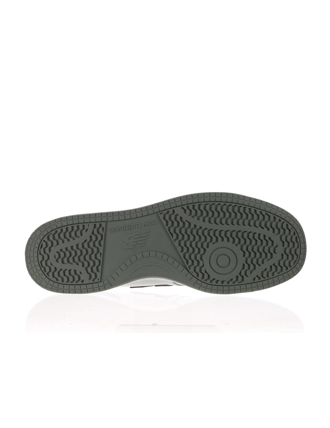 Chaussures pour homme New Balance 80 blanc. 4/6
