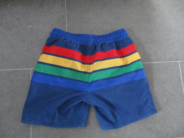 Entre Particuliers - Joli short de bain, taille 146-152, très bon état 3/3