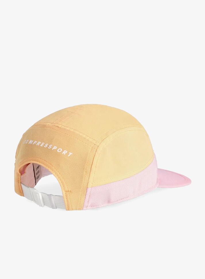 Czapka do biegania Compressport 5 Panel Light Cap - buff orange/roseate