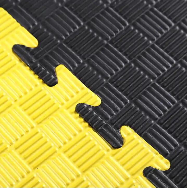 SET 30 Unidades de Tatami Profesional Puzzle 100x100x4 cm Negro y Amarillo 5/7