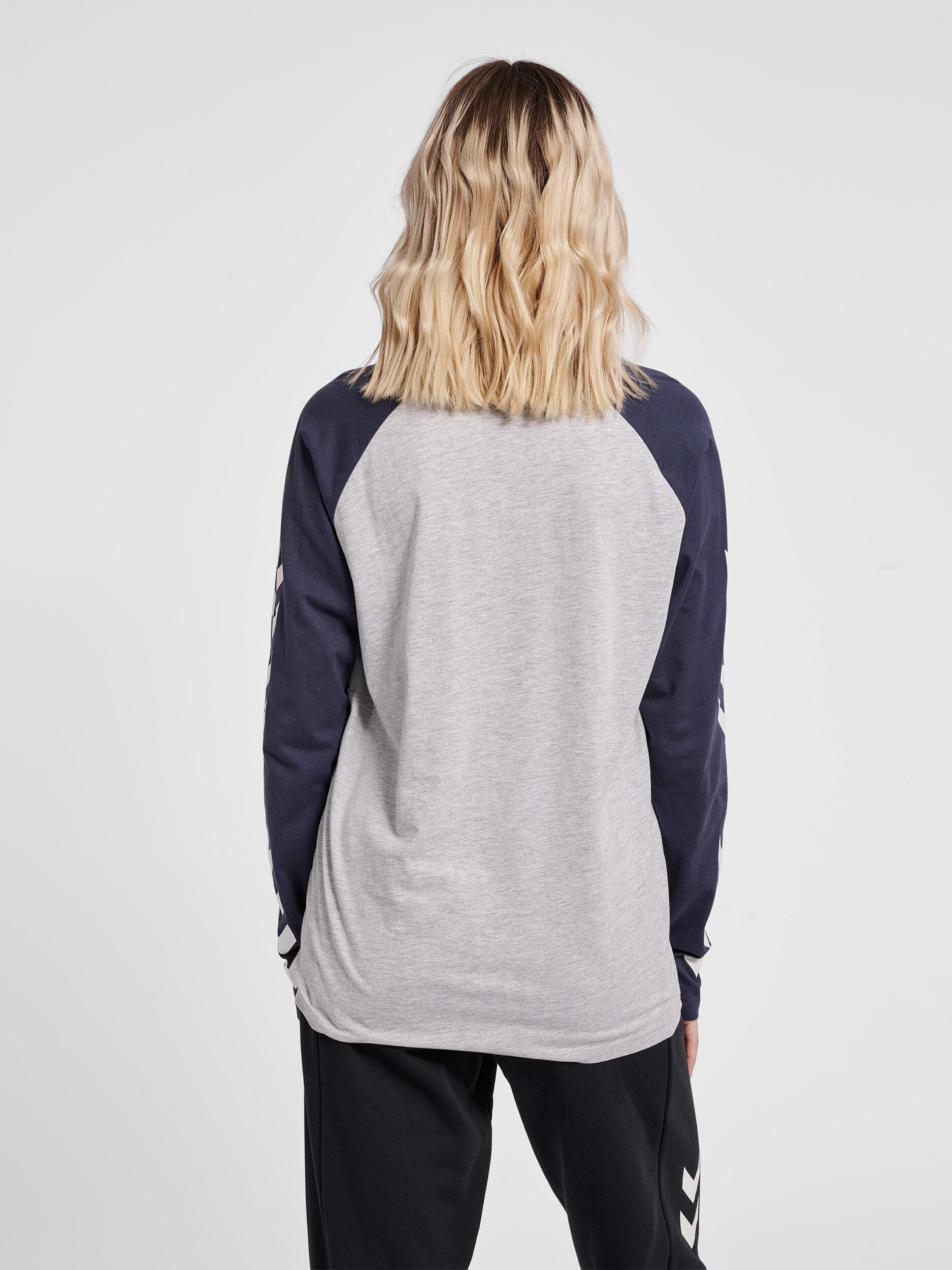 Instap T-Shirt Hmllegacy Unisex Volwassene HUMMEL 5/7