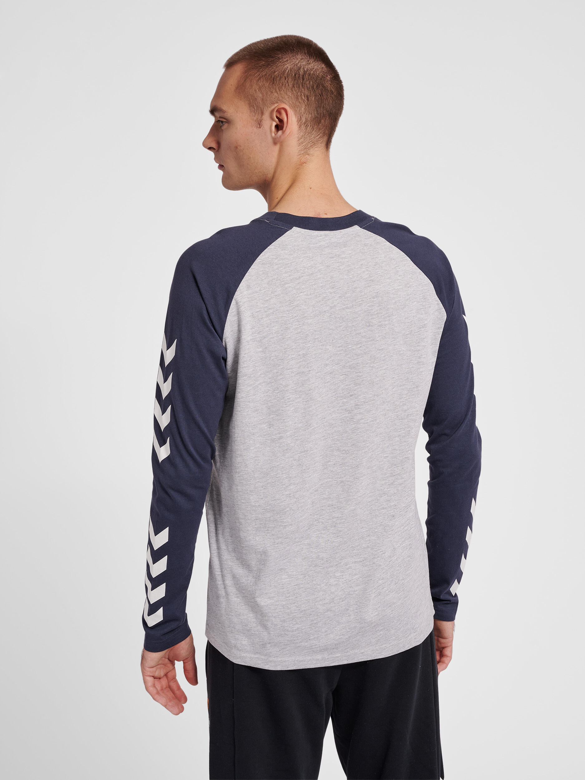 Instap T-Shirt Hmllegacy Unisex Volwassene HUMMEL 4/7