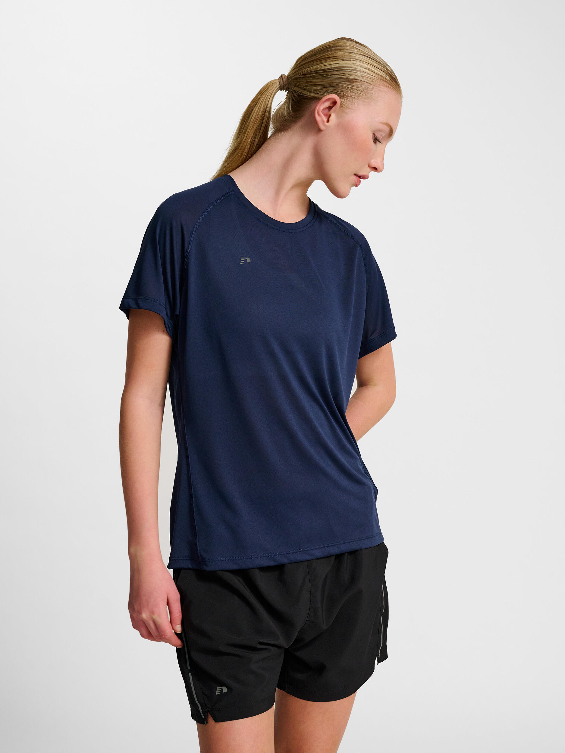 Donkerblauw