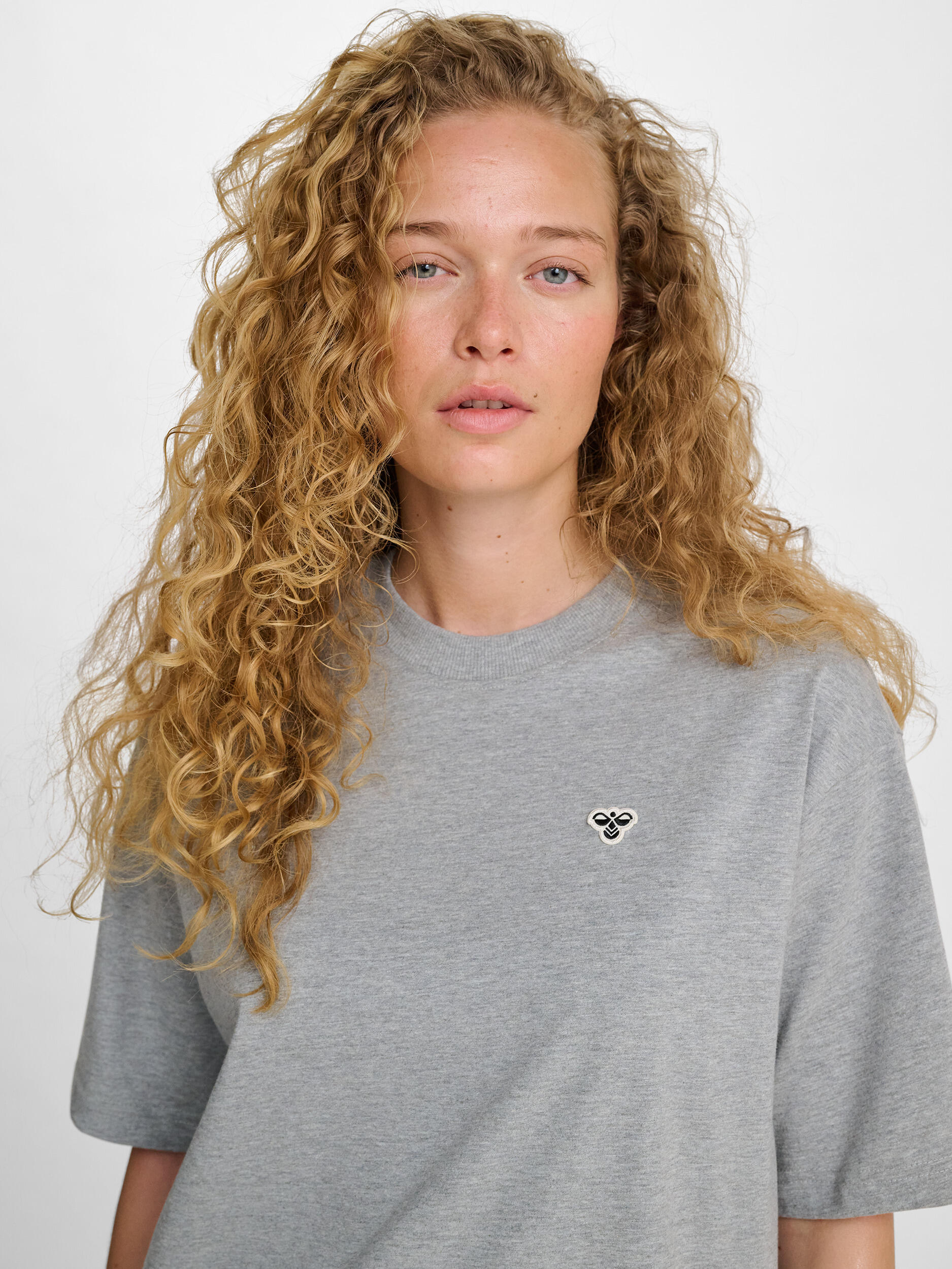 T-Shirt Hummel Loose Bee 6/7